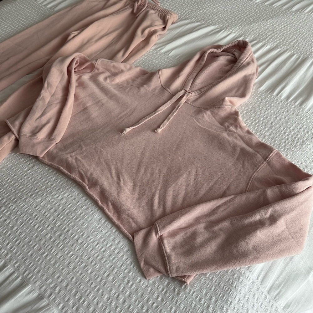 Blush Pink Cropped Hoodie and Jogger Set size large - Picture 2 of 6
